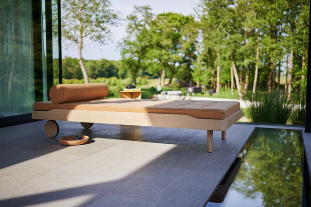 Noa - Daybed mit Matratze & Nackenrolle
